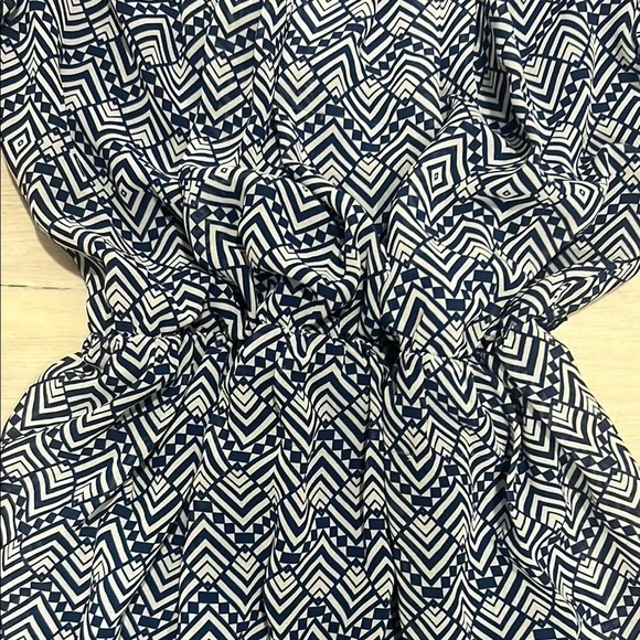 Luxology Geometric Patterned Dress - Picture 4 of 5